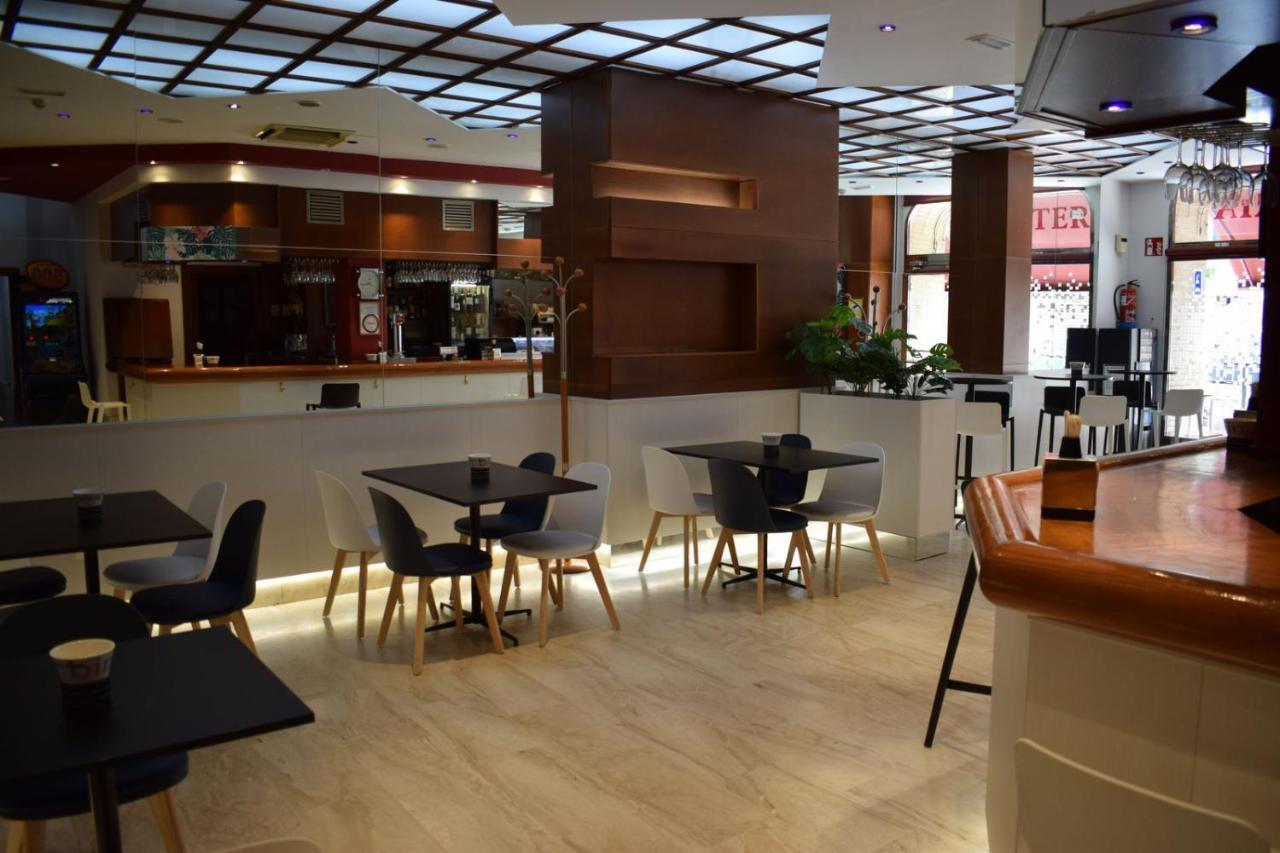 Hotel Alisi Аранда де Дуеро Екстериор снимка