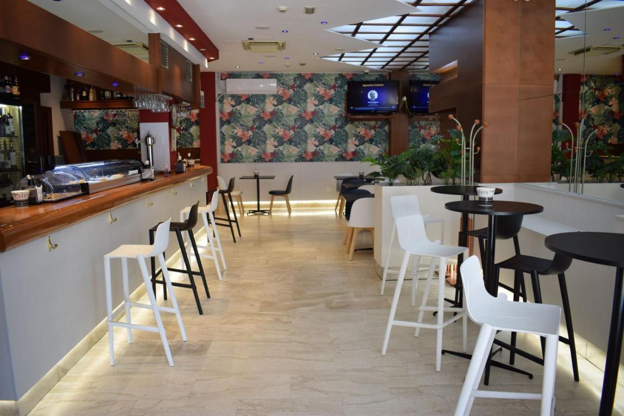 Hotel Alisi Аранда де Дуеро Екстериор снимка